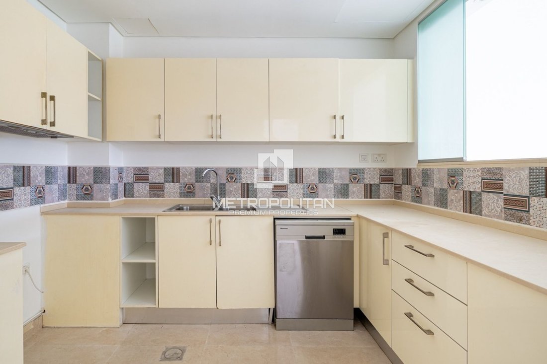 Townhouse in Jumeirah Golf Estates, Dubai, United Arab Emirates 5 - 17827532