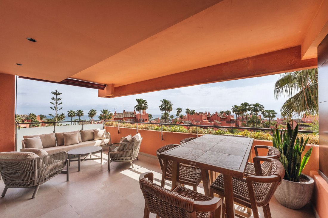 Apartment in Gualdalmansa, Estepona, Andalusia 3 - 17819273