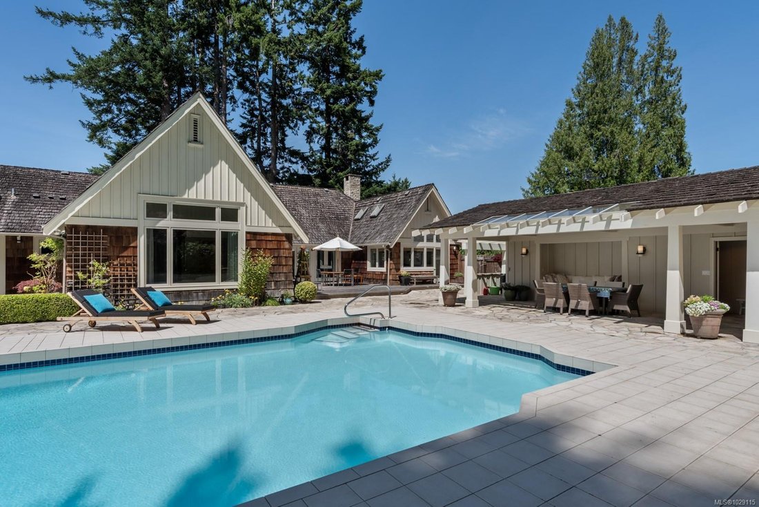 House in Qualicum Beach, British Columbia, Canada 5 - 17830532