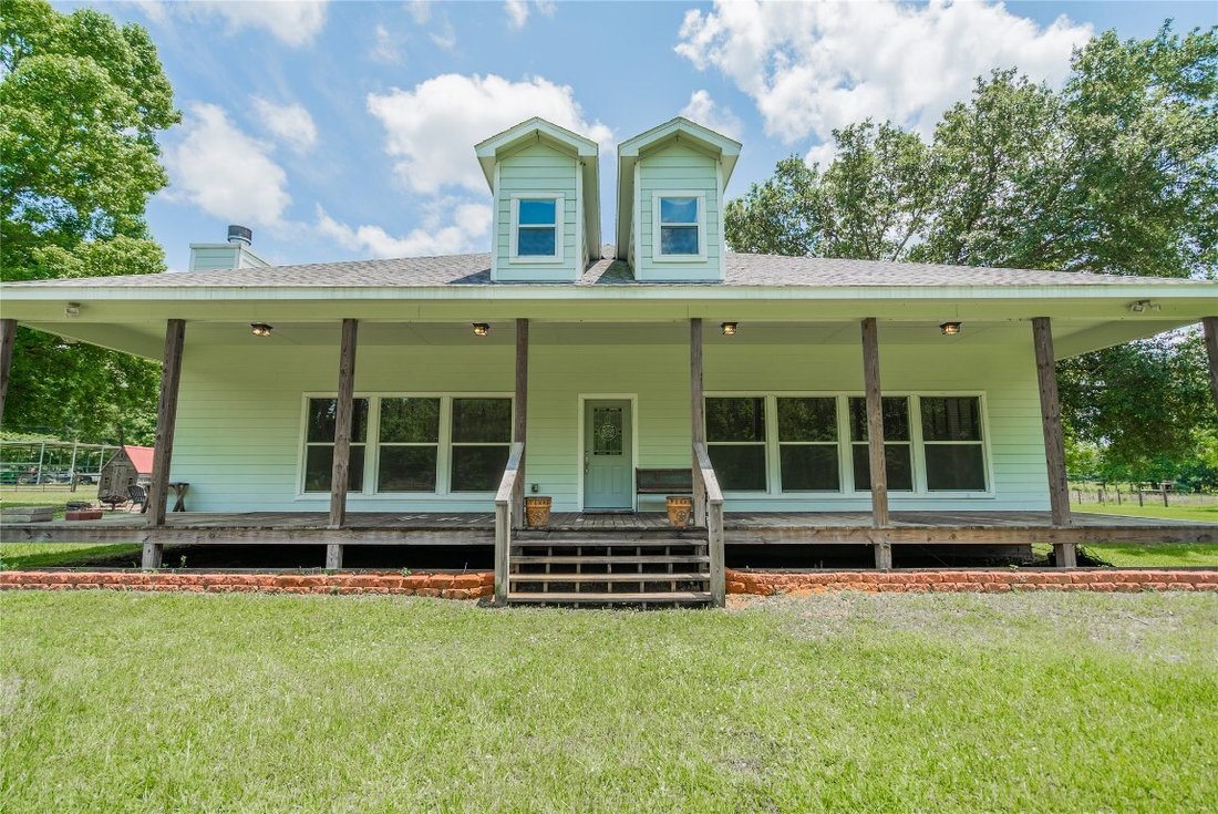 Farm Ranch in New Waverly, Texas, United States 2 - 14798353