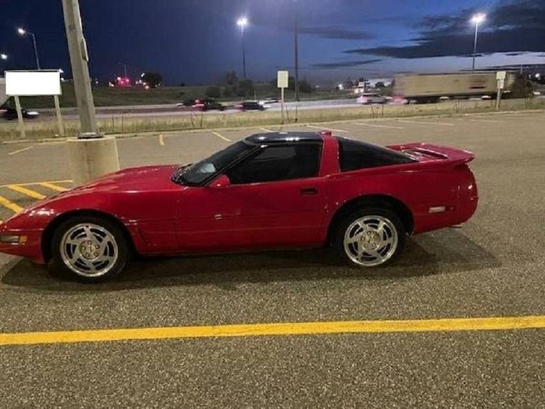 Coupe in Glendale, United States 2 - 17817466