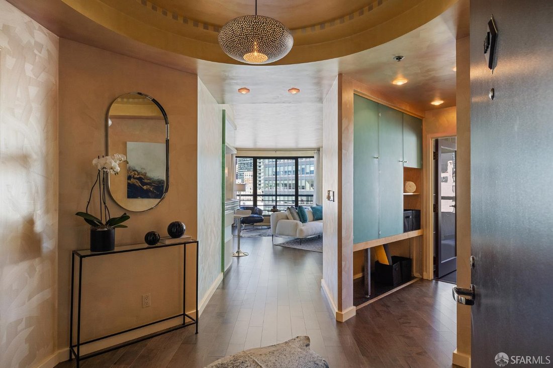 Condo in San Francisco, California, United States 2 - 17815997