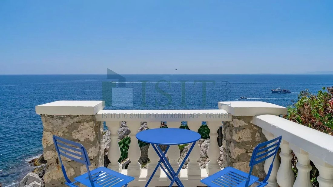 Villa in French Riviera, Provence-Alpes-Côte d'Azur, France 3 - 17825232