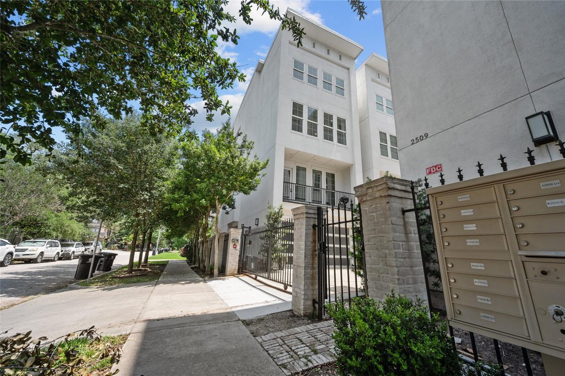 House in Houston, Texas, United States 1 - 17824499