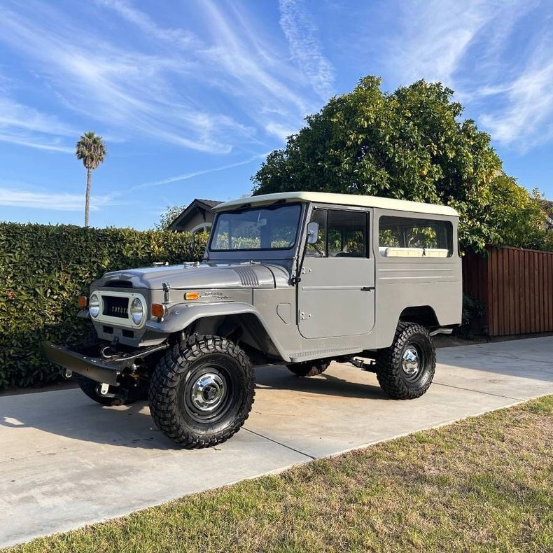 Suv in Glendale, United States 1 - 17817469