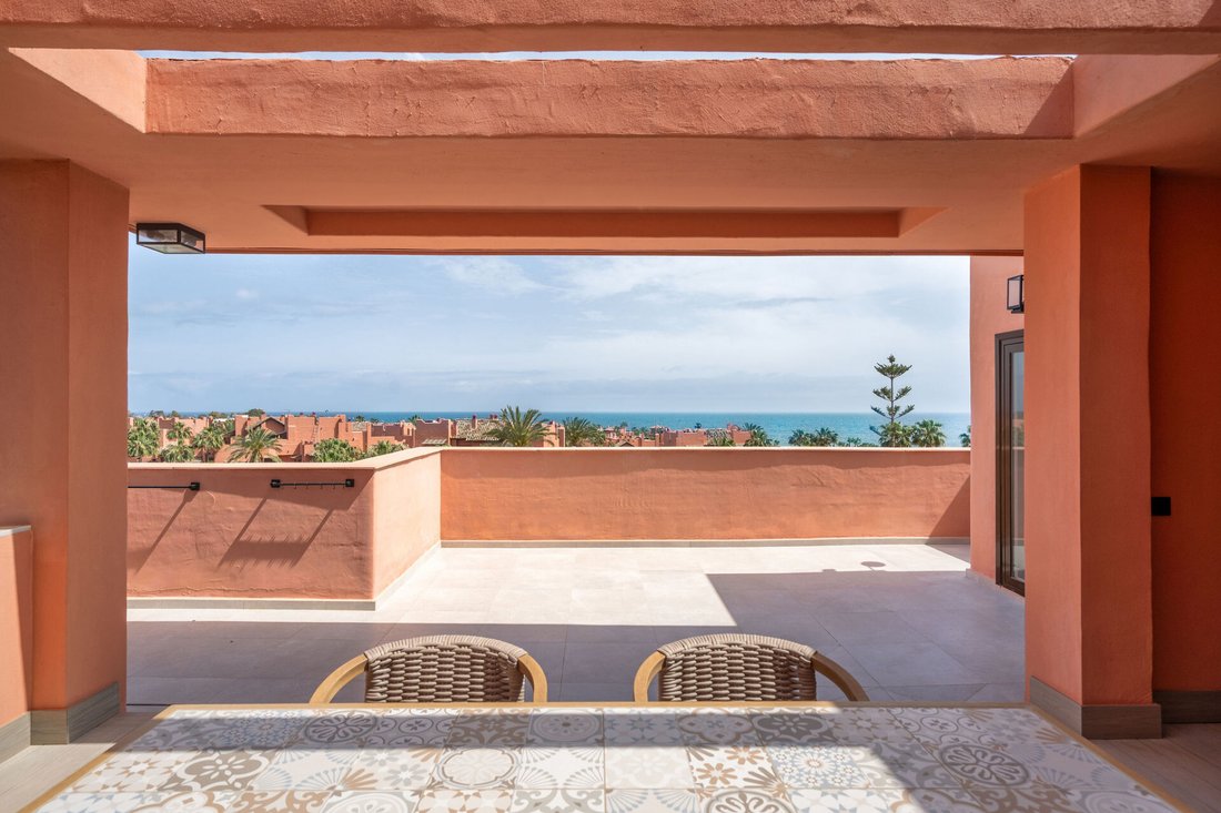 Apartment in Gualdalmansa, Estepona, Andalusia 1 - 17819273