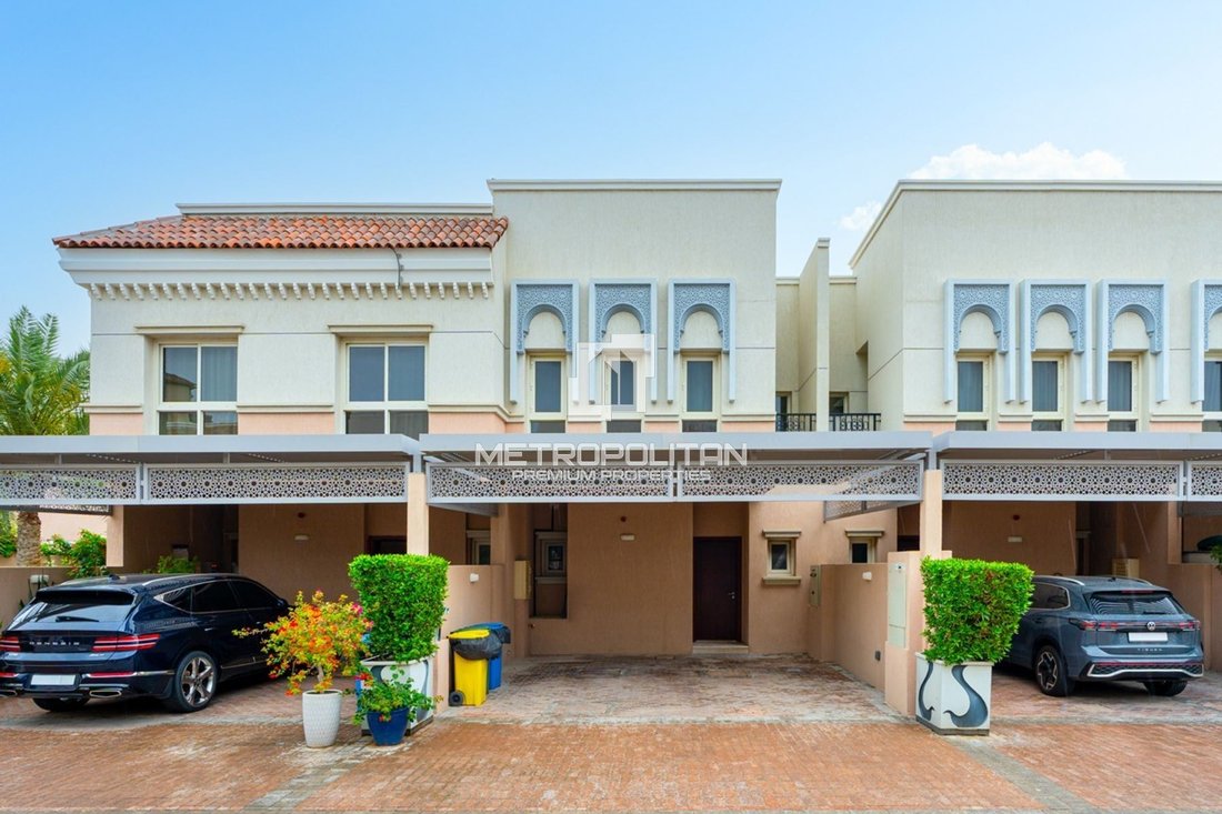 Townhouse in Jumeirah Golf Estates, Dubai, United Arab Emirates 1 - 17827532