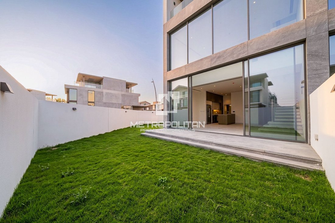 Townhouse in Al Barari, Dubai, United Arab Emirates 2 - 17820989
