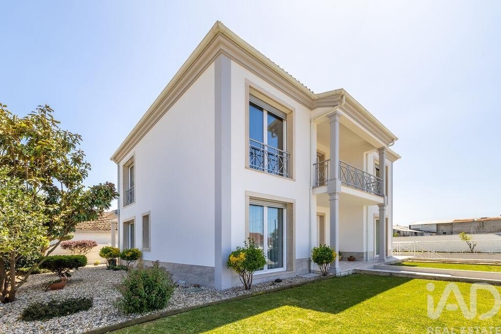 Townhouse in Souto da Carpalhosa e Ortigosa, Leiria District, Portugal 1 - 17818383