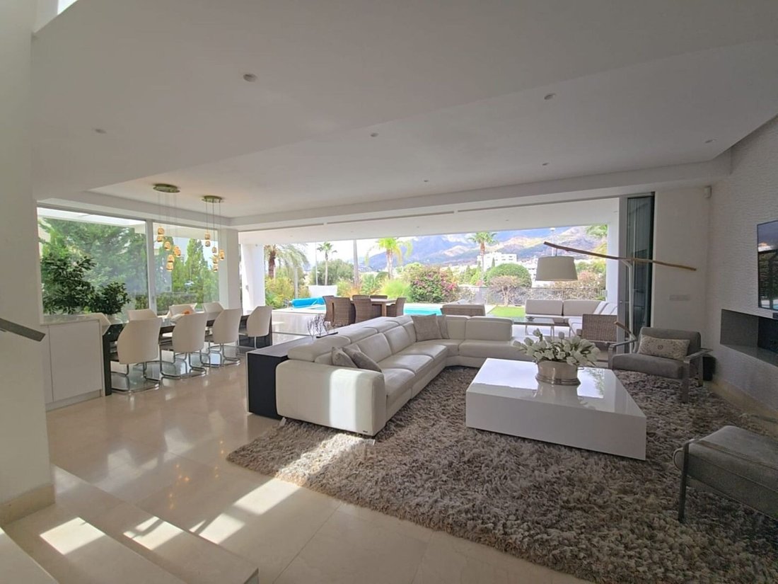 Villa en Río Real, Marbella, Andalucía 1 - 17828353