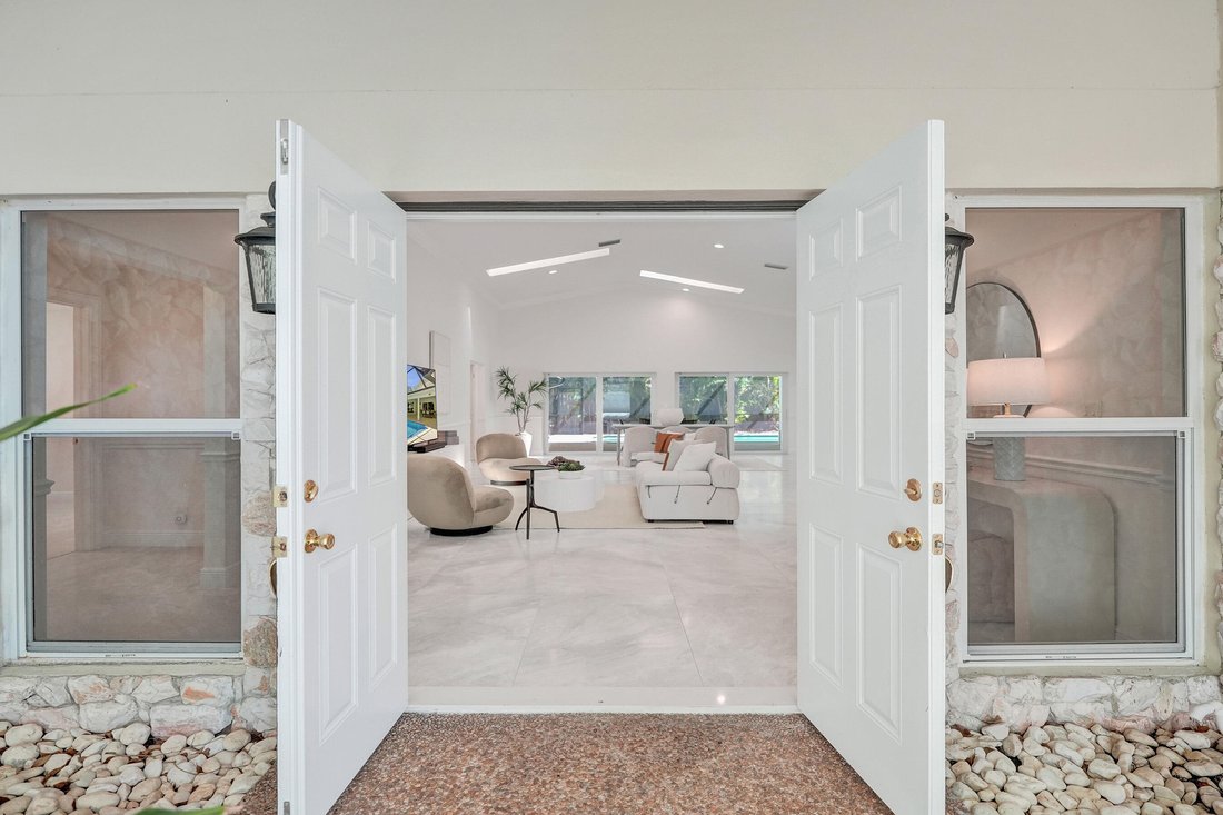 House in Boca Raton, Florida, United States 3 - 17828860
