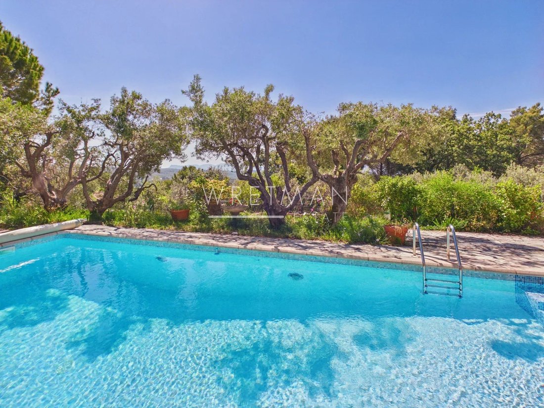 Estate in Vaugines-Les Faisses-Peyrard, Draguignan, France 2 - 17820733