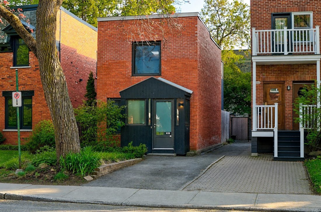 House in Montréal, Quebec, Canada 1 - 17830492