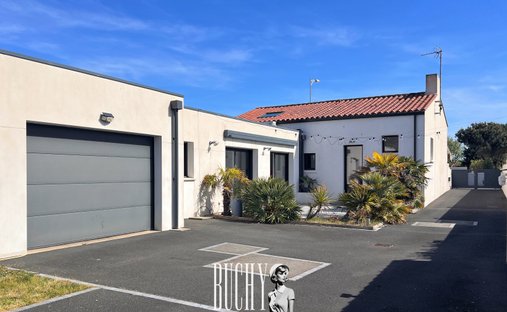 House in Olonne-sur-Mer, Les Sables-d'Olonne, France 1