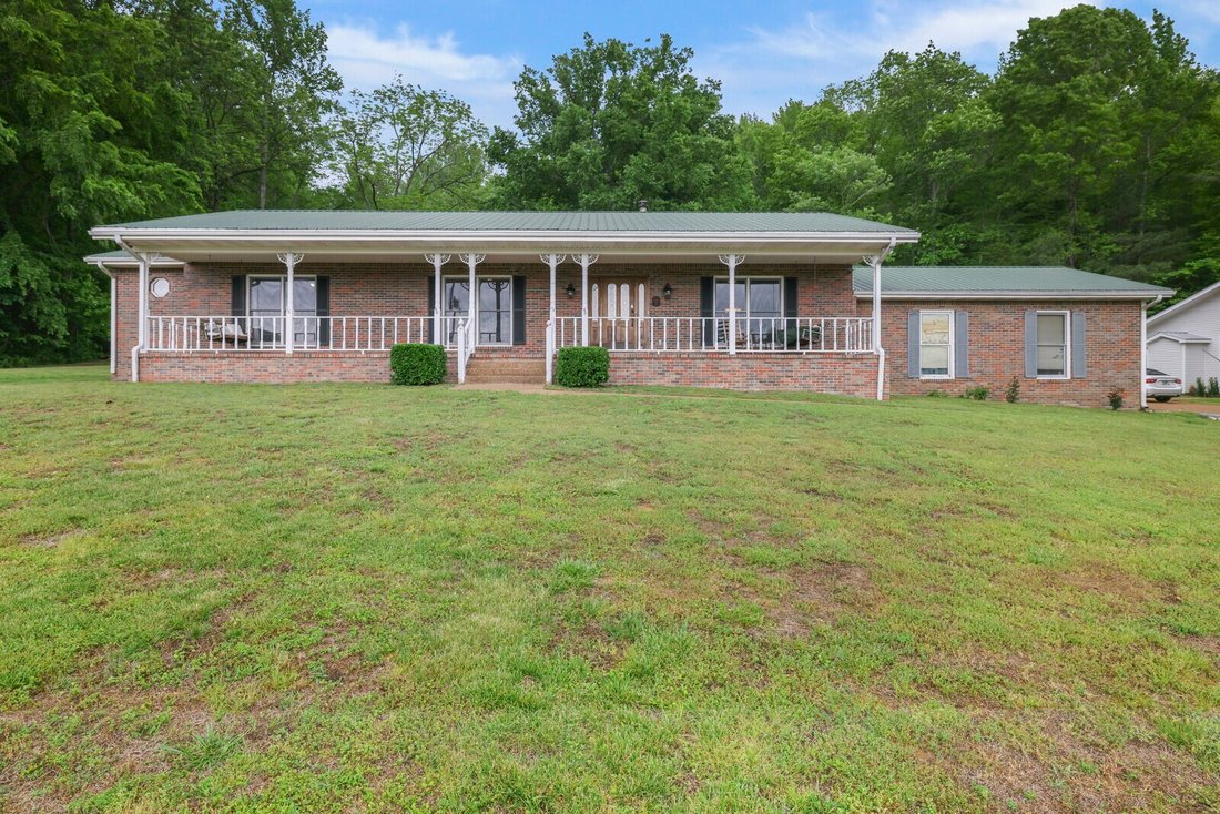 House in Hohenwald, Tennessee, United States 1 - 17816620