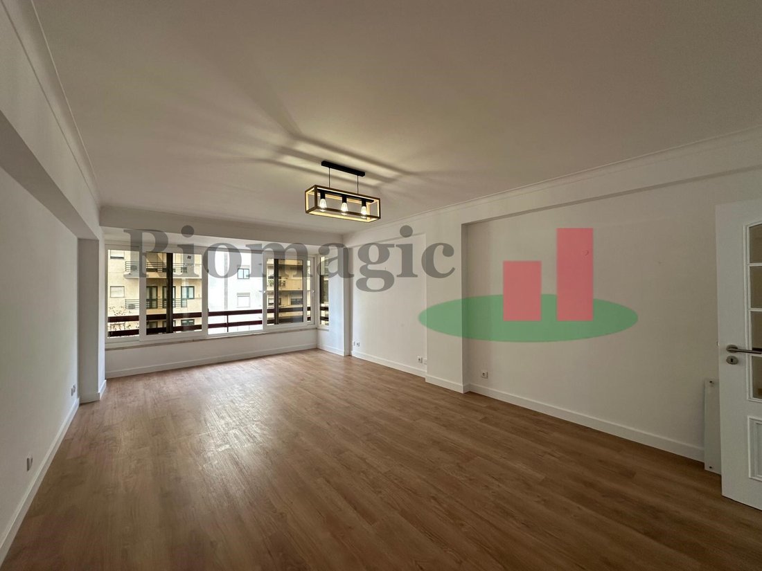 Apartment in Sao Domingos de Benfica, Lisbon, Portugal 1 - 17821087