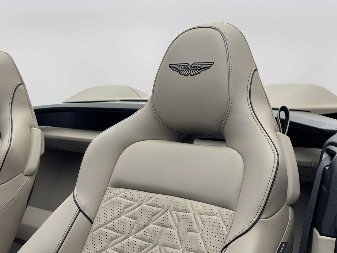 Cabriolet in North Olmsted, OH, United States 5 - 16952588