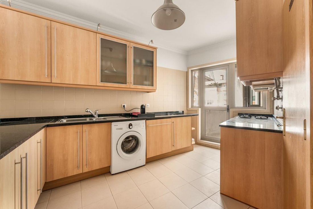 Apartment in Alvalade, Lisbon, Portugal 4 - 17832437