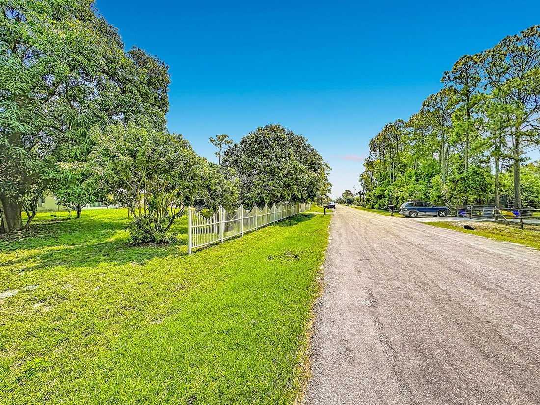 House in The Acreage, Florida, United States 3 - 17827101