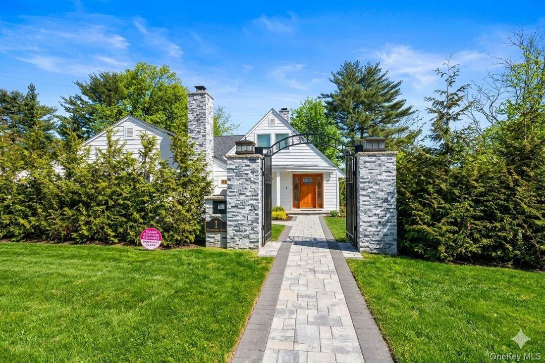 House in Albertson, New York, United States 4 - 17245479