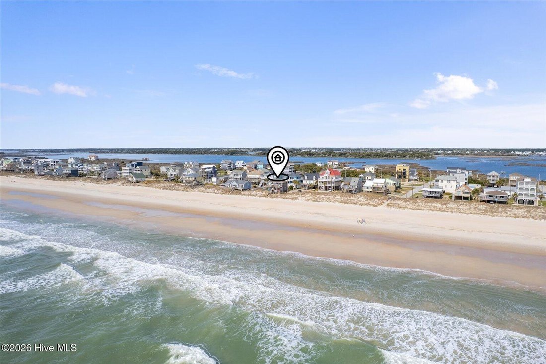House in North Topsail Beach, North Carolina, United States 3 - 17828569