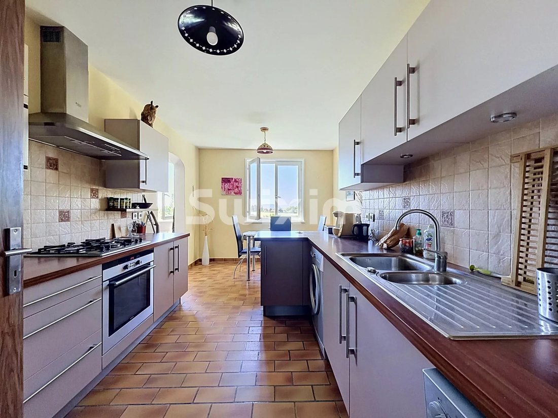Apartment in Ferney-Voltaire, Auvergne-Rhône-Alpes, France 3 - 17764854