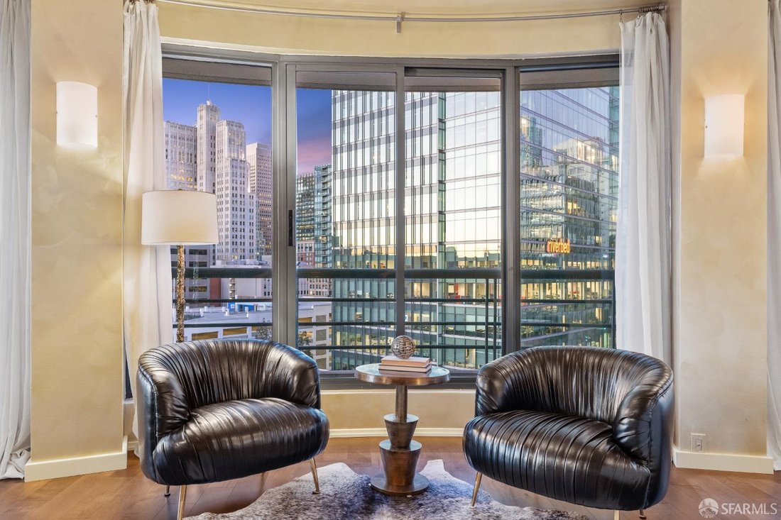 Condo in San Francisco, California, United States 2 - 17815997