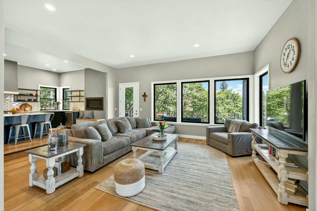 House in Grants Pass, Oregon, United States 5 - 17822461