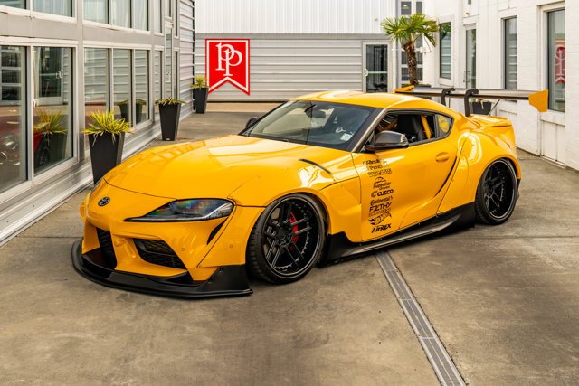 Coupe in Bellevue, WA, United States 2 - 16156664