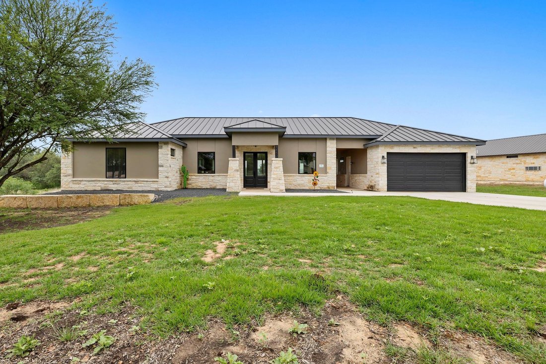 House in Concan, Texas, United States 1 - 17774304