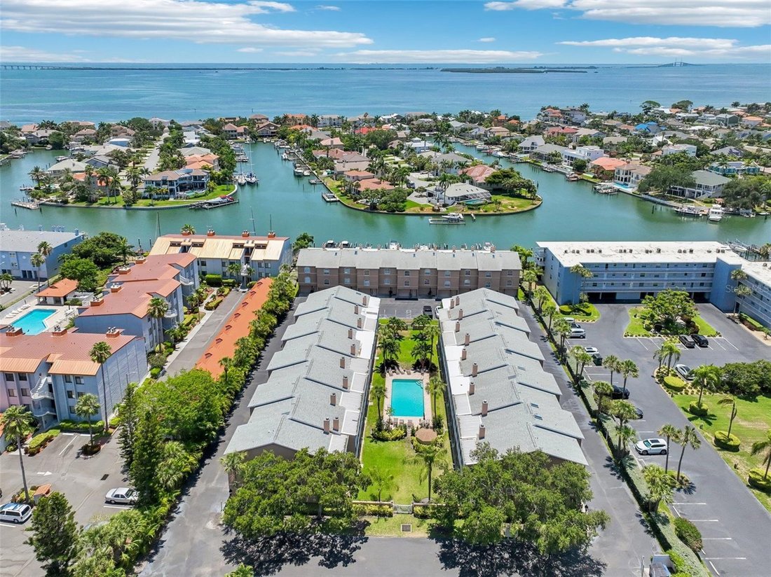 Townhouse in St. Petersburg, Florida, United States 2 - 17823383