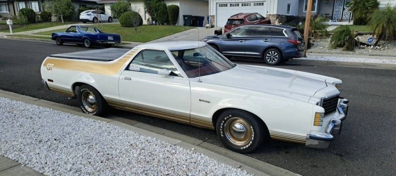 Pickup in Glendale, United States 2 - 17817462