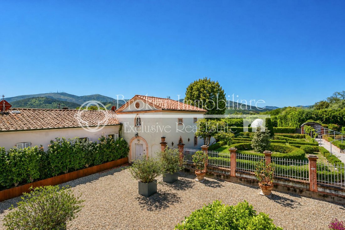 Villa in Center, Capannori, Tuscany 4 - 17826789