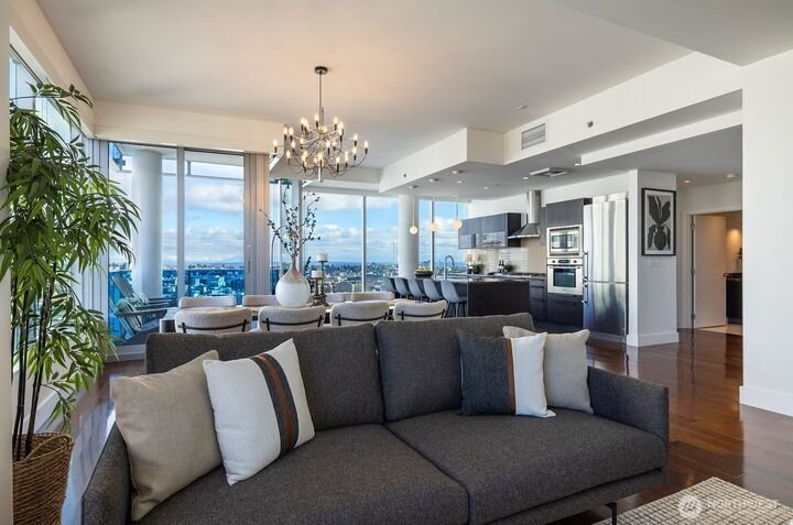 Condo in Seattle, Washington, United States 2 - 17835029