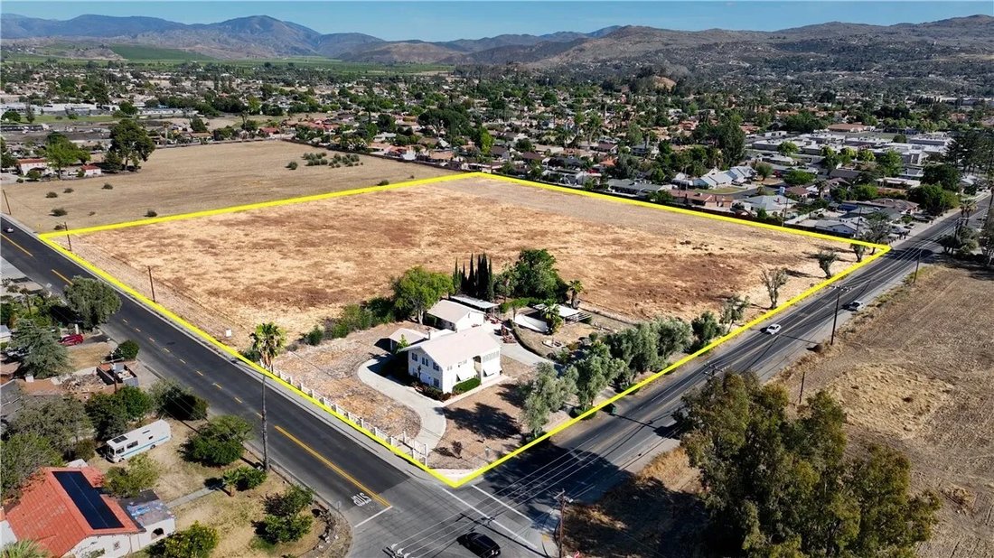 House in Hemet, California, United States 1 - 17828605