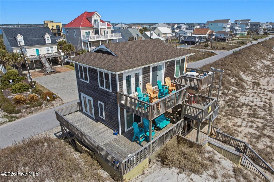 House in North Topsail Beach, North Carolina, United States 1 - 17828569