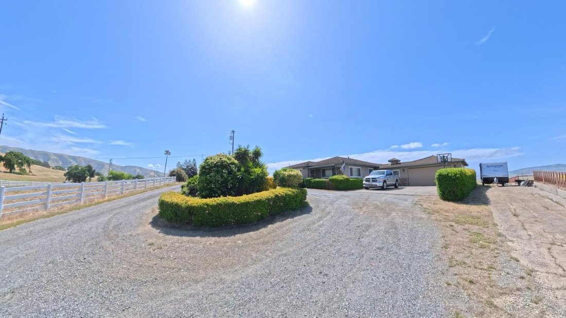 House in Gilroy, California, United States 3 - 17828143