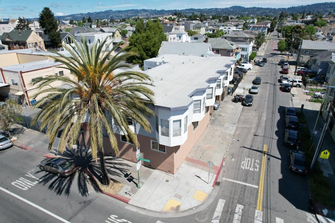 Oakland, California, United States 1 - 17816094
