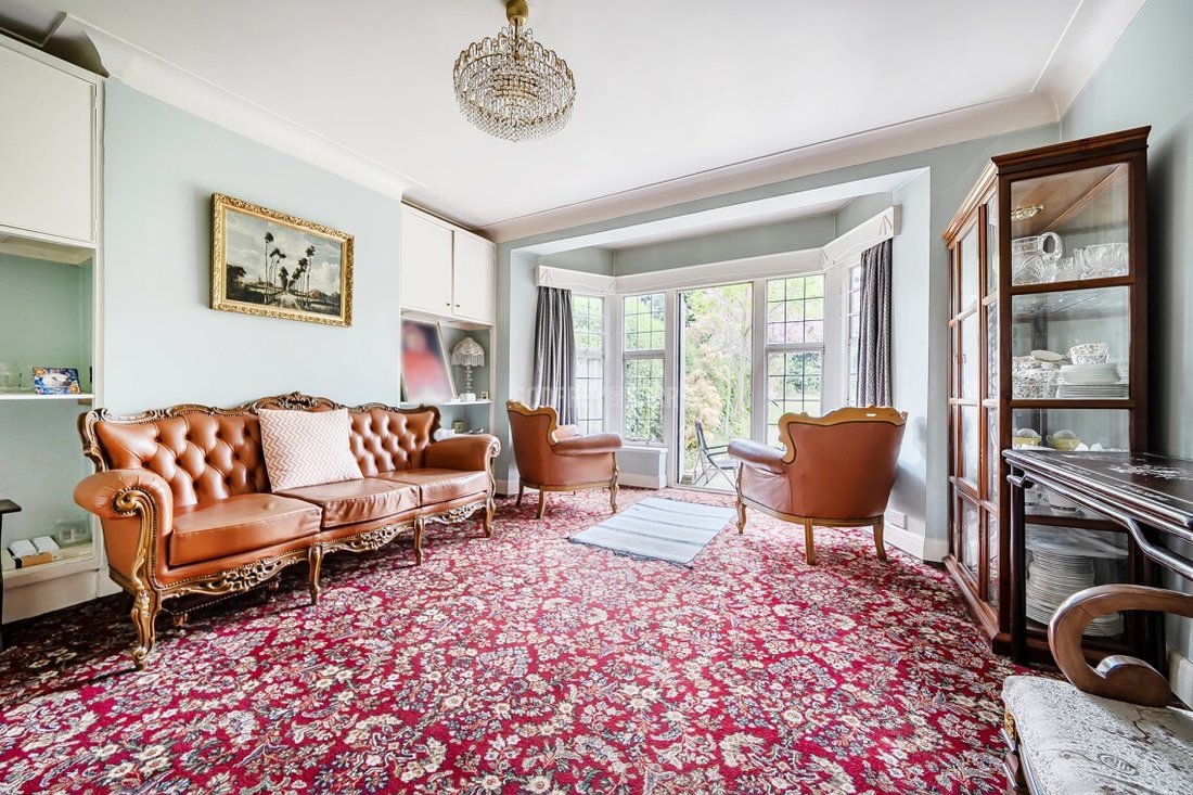 House in Hampstead Garden Suburb, Barnet, England 5 - 17819348