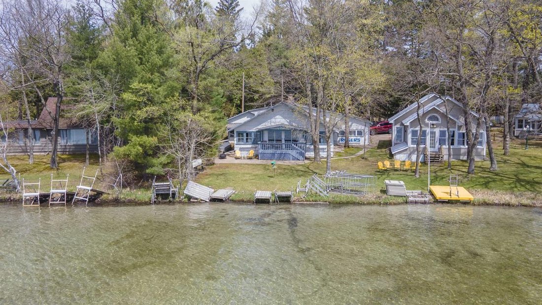 House in Waupaca, Wisconsin, United States 1 - 17812249