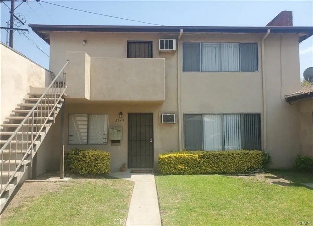 La Verne, California, United States 5 - 17832035
