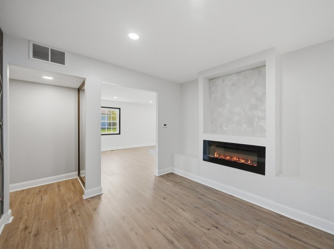 House in Schaumburg, Illinois, United States 3 - 17833817