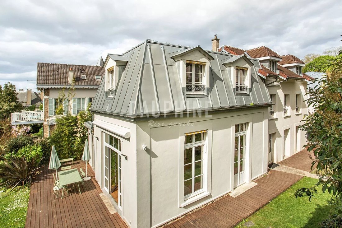 House in Sevres, Ile-de-France, France 3 - 17827514