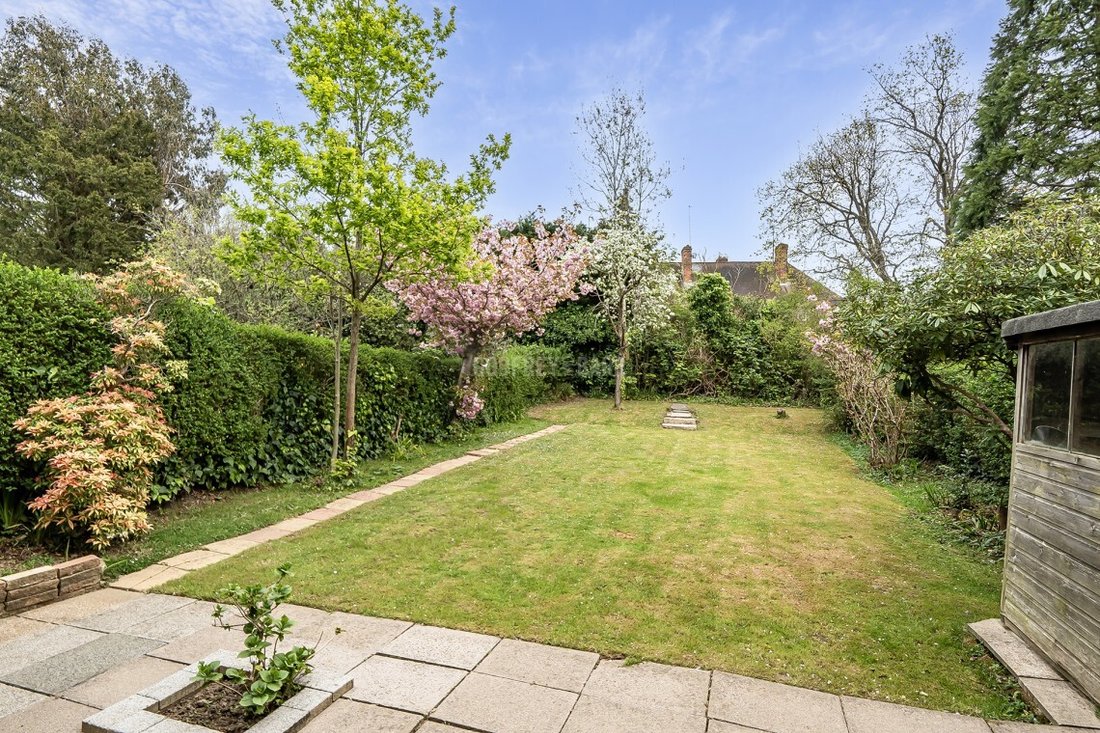 House in Hampstead Garden Suburb, Barnet, England 3 - 17819348