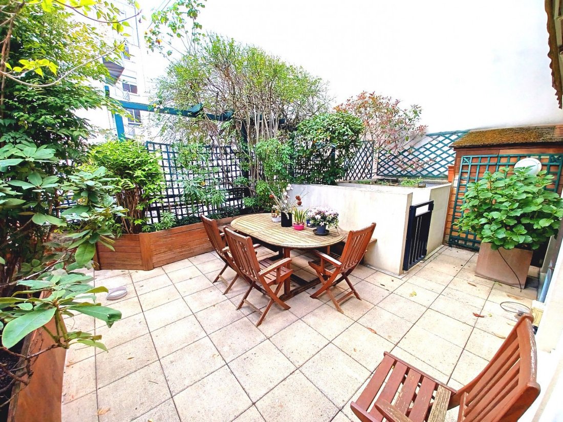 Apartment in Saint Philippe du Roule, Paris 8e Arrondissement, Paris 1 - 17833152