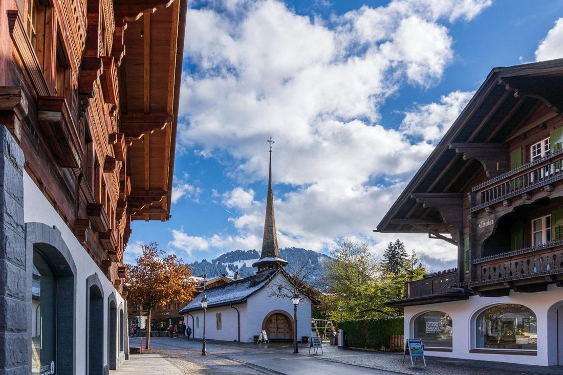 Condo in Gsteig bei Gstaad, Canton of Bern, Switzerland 2 - 15980406