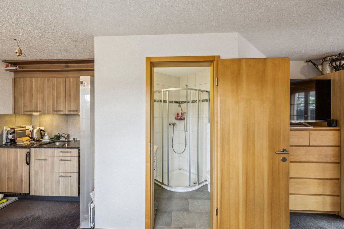Condo in Gsteig bei Gstaad, Canton of Bern, Switzerland 5 - 15980406