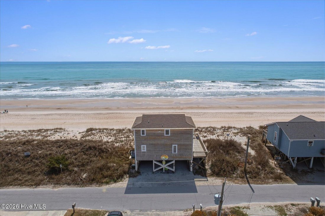 House in North Topsail Beach, North Carolina, United States 5 - 17828569