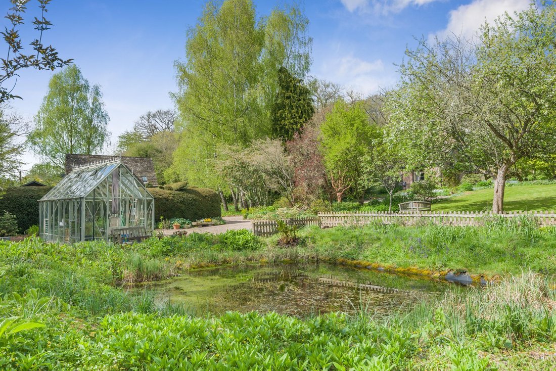 House in Herefordshire, England 3 - 17826780