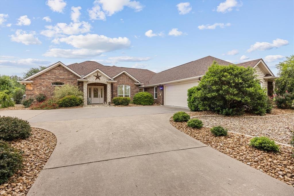 House in Granbury, Texas, United States 1 - 17824679